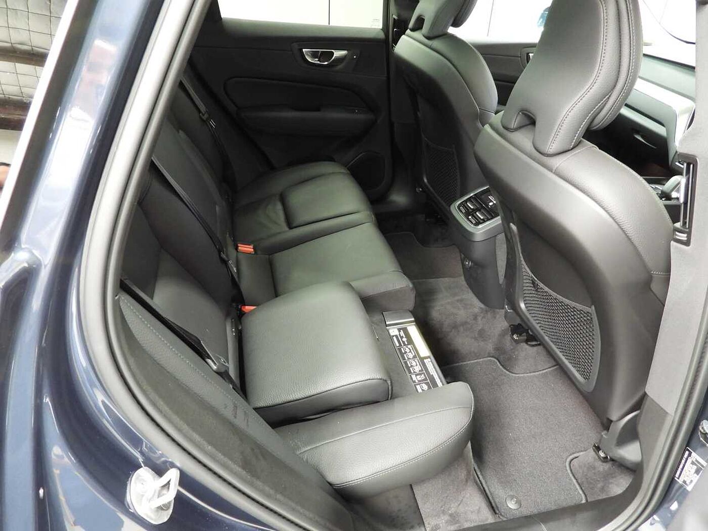Volvo  XC60 Plus, B5 AWD Mild hybrid, Petrol