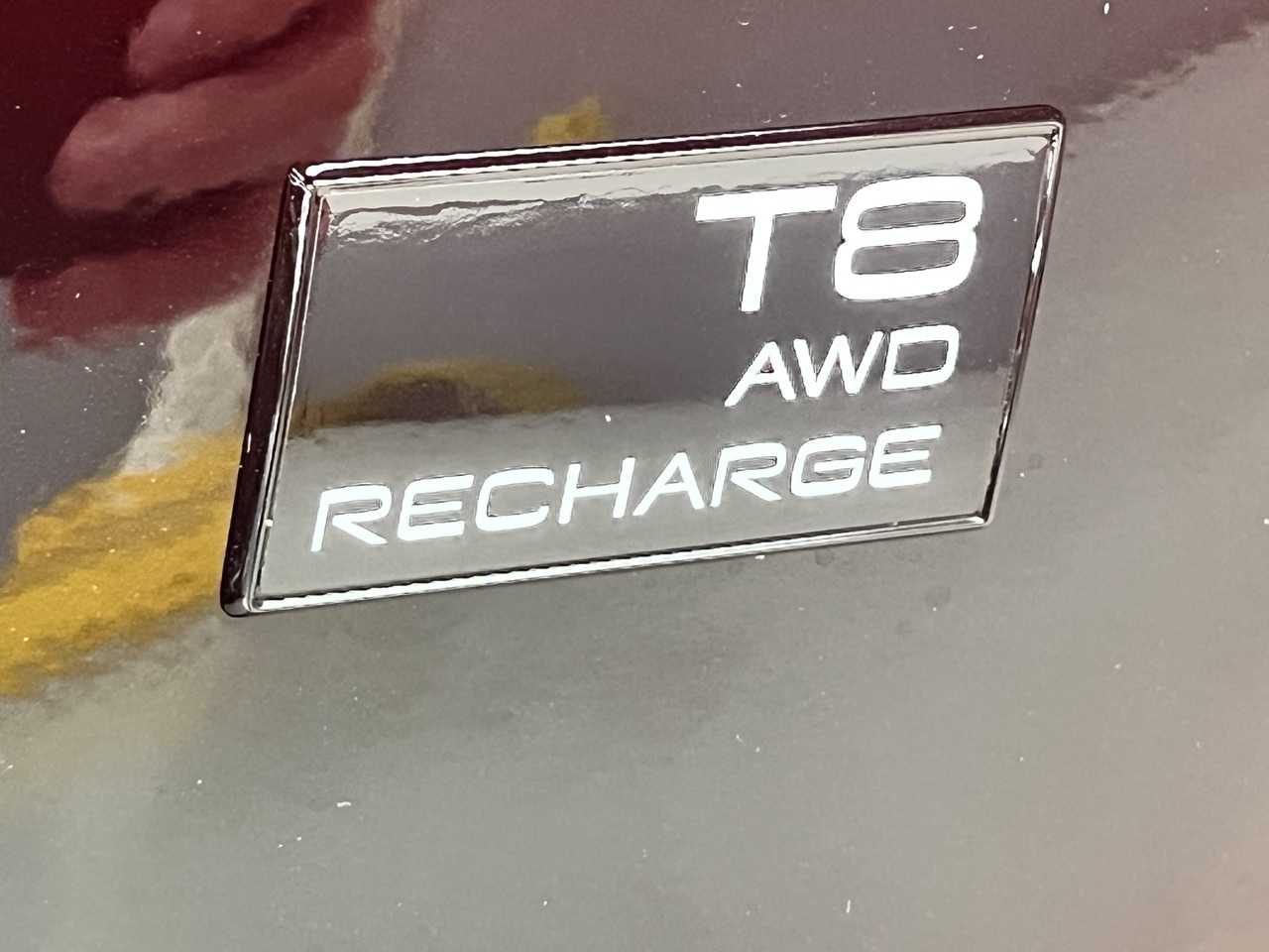 Volvo  Z Series MY24 Recharge T8 Geartronic AWD Black Edition