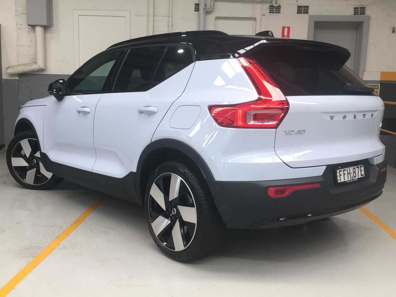 Volvo  XC40 Recharge Ultimate, Twin Motor, Electric