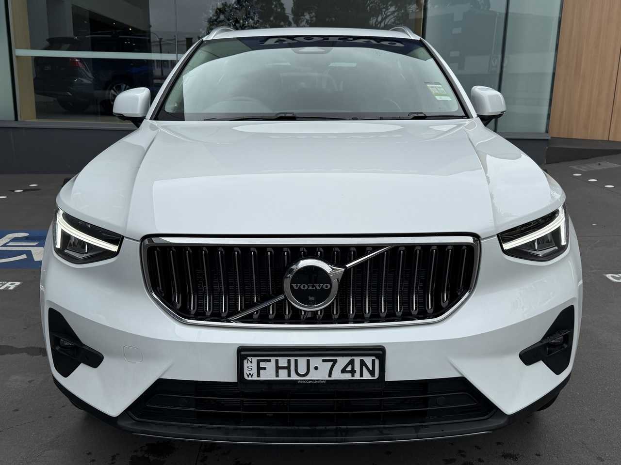 Volvo  XZ MY23 Ultimate B4 AWD Bright