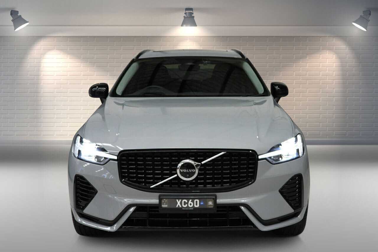 Volvo  UZ MY24 Recharge Plus T8 AWD Plug-In Hybrid