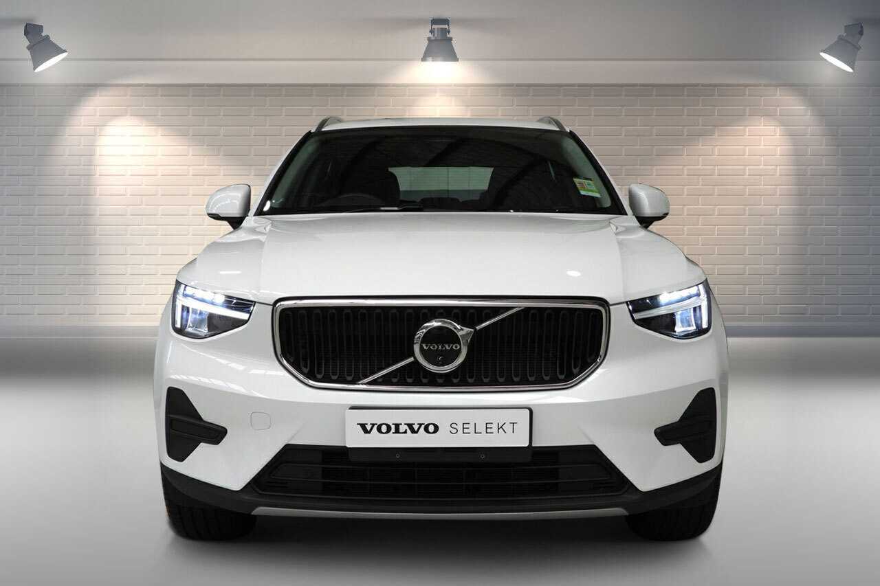 Volvo  XC40 Plus, B4 Mild hybrid, Petrol