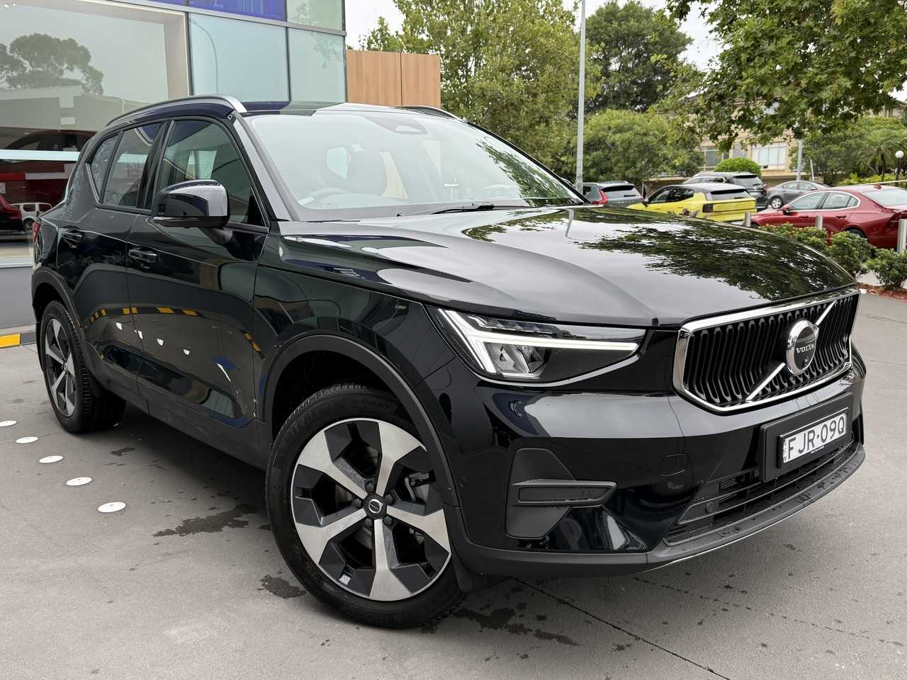 Volvo  XC40 Plus, B4 Mild hybrid, Petrol