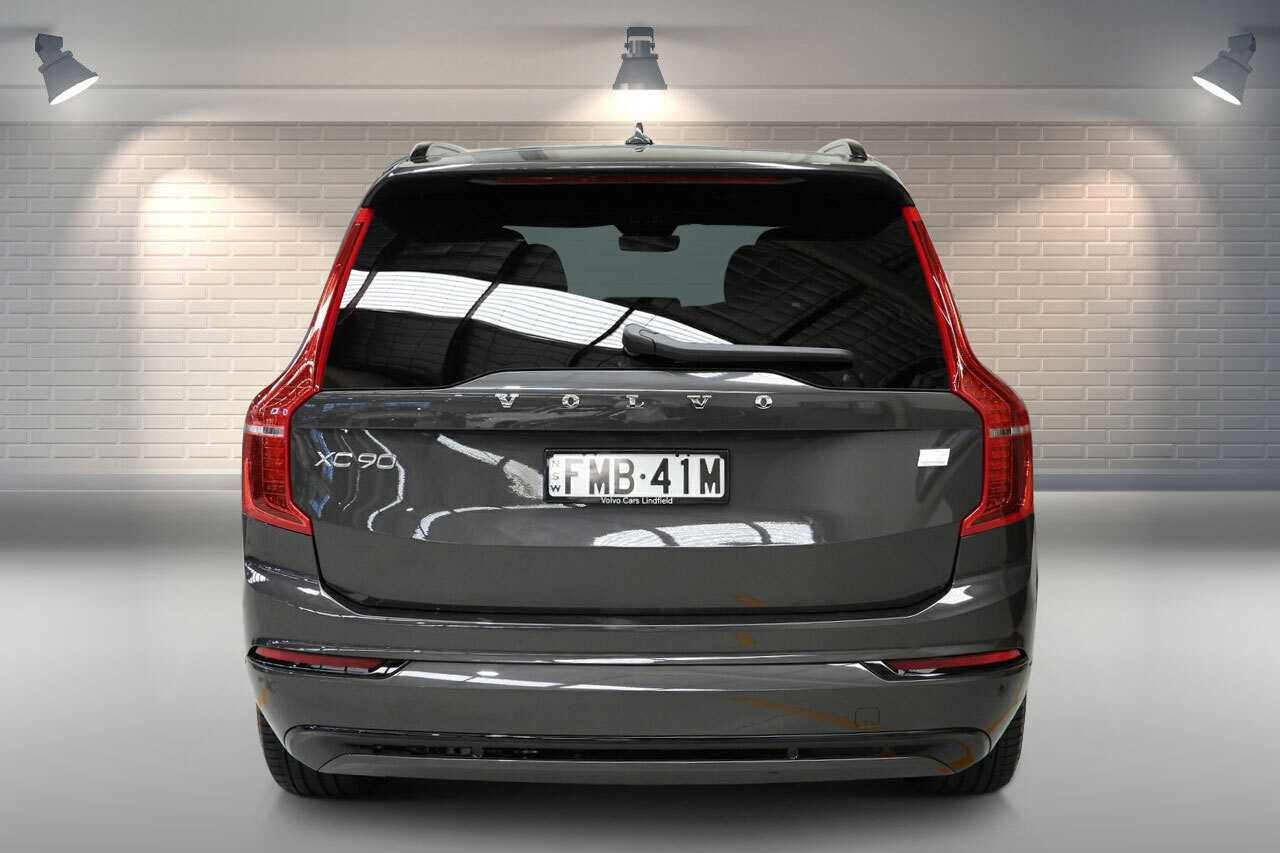 Volvo  XC90 Recharge Ultimate, T8 AWD Plug-in hybrid, Electric/Petrol, Dark, 7 Seats