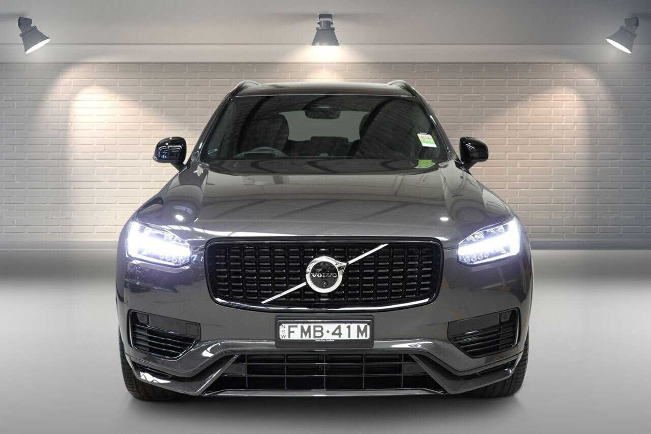 Volvo  XC90 Recharge Ultimate, T8 AWD Plug-in hybrid, Electric/Petrol, Dark, 7 Seats