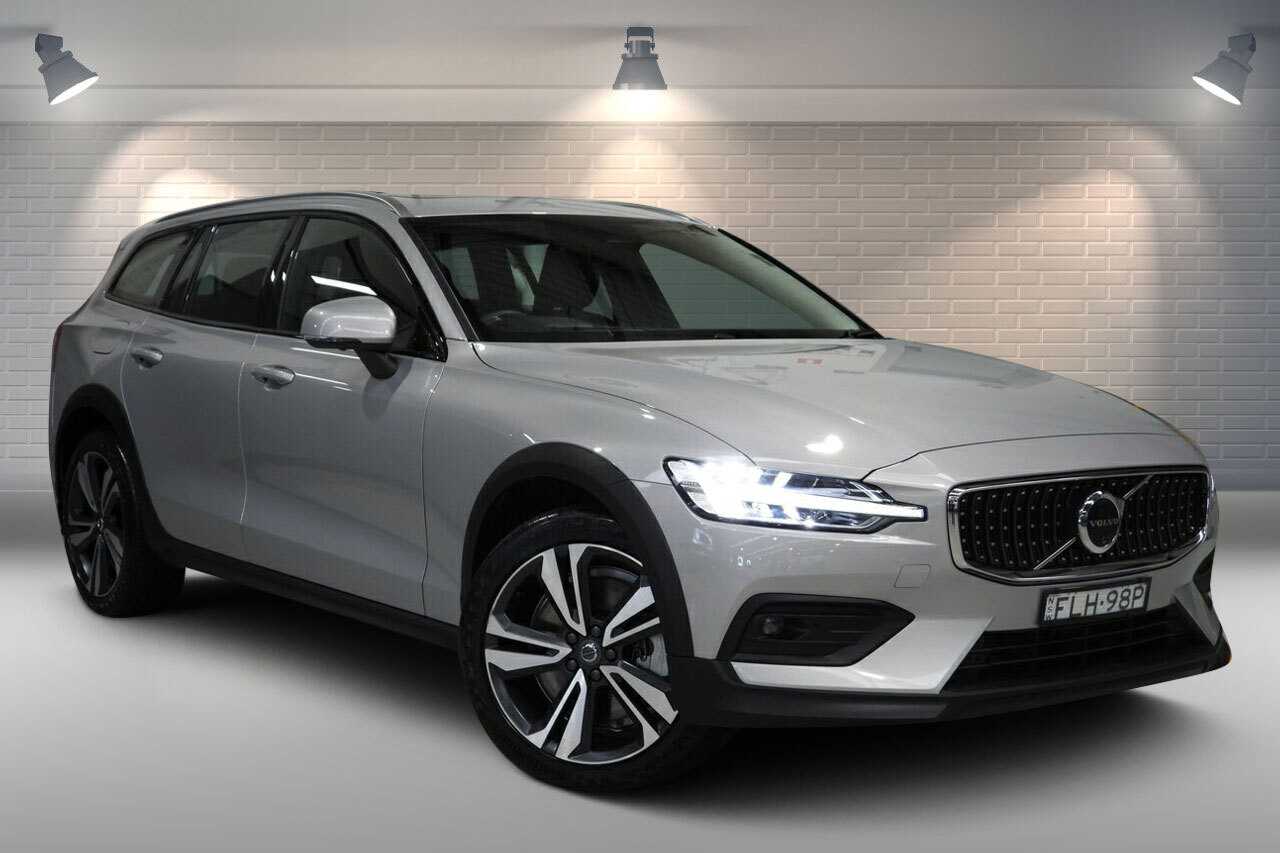 Volvo  Z Series MY24 Ultimate B5 Geartronic AWD Bright
