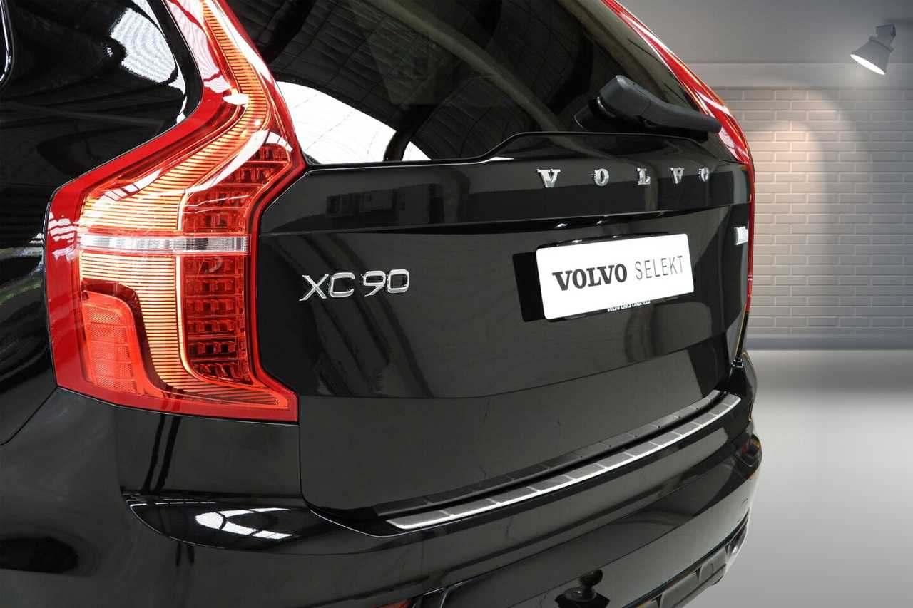Volvo  XC90 Recharge R-Design, T8 AWD (235+65 kW), Seven individual seats