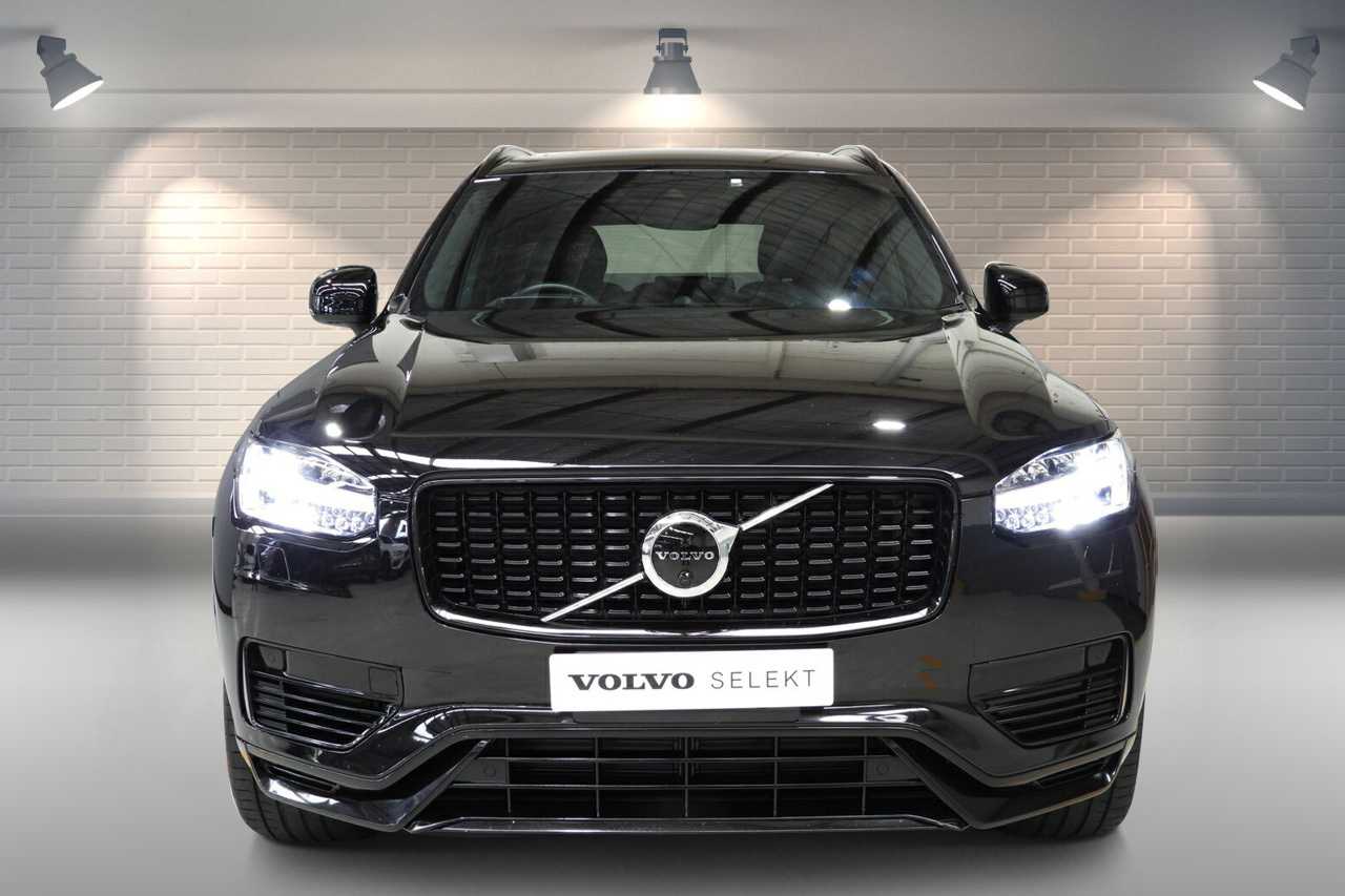 Volvo  XC90 Recharge R-Design, T8 AWD (235+65 kW), Seven individual seats