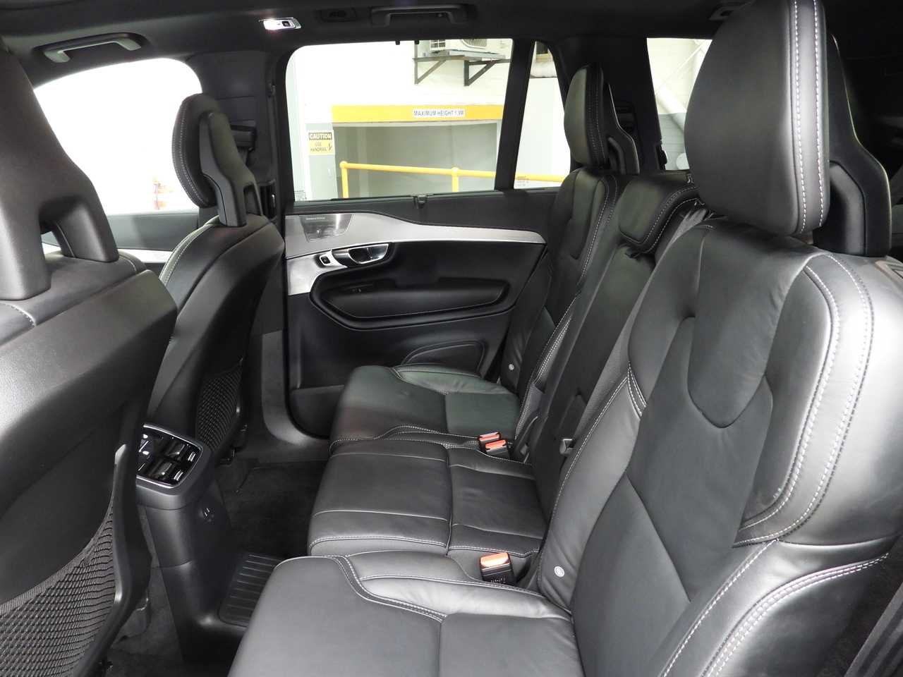 Volvo  XC90 Recharge R-Design, T8 AWD (235+65 kW), Seven individual seats