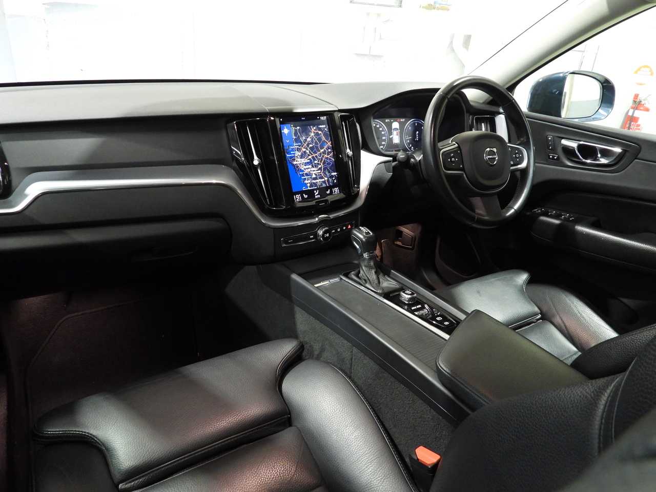 Volvo  XC60 D4 Momentum