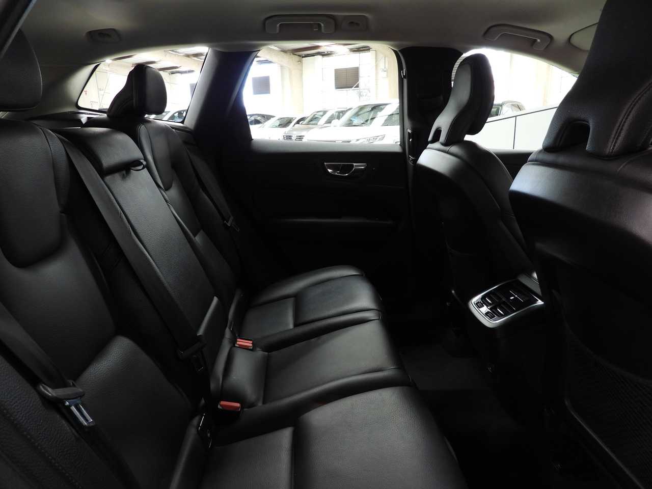 Volvo  XC60 Inscription, B5 mild hybrid