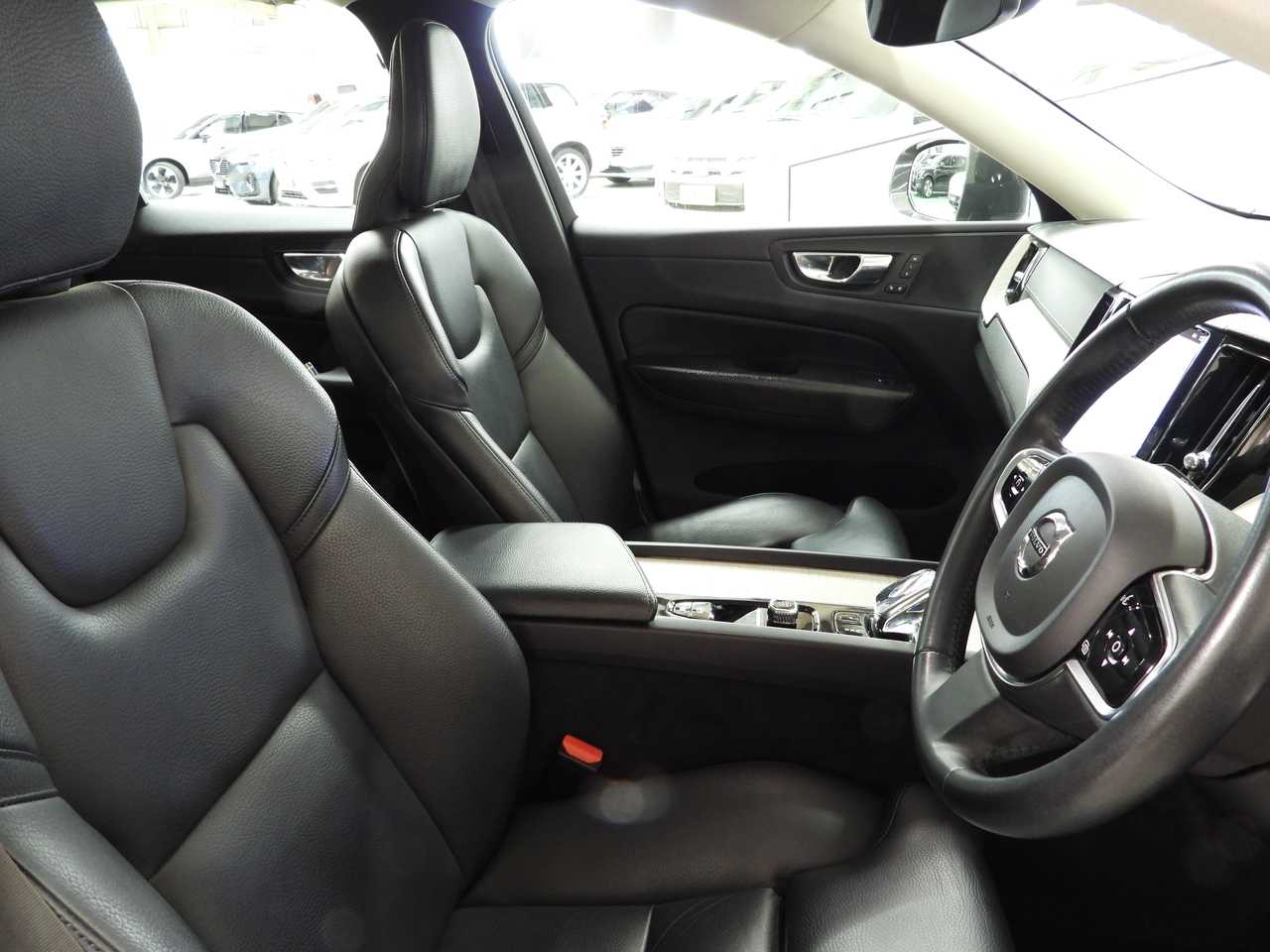 Volvo  XC60 Inscription, B5 mild hybrid