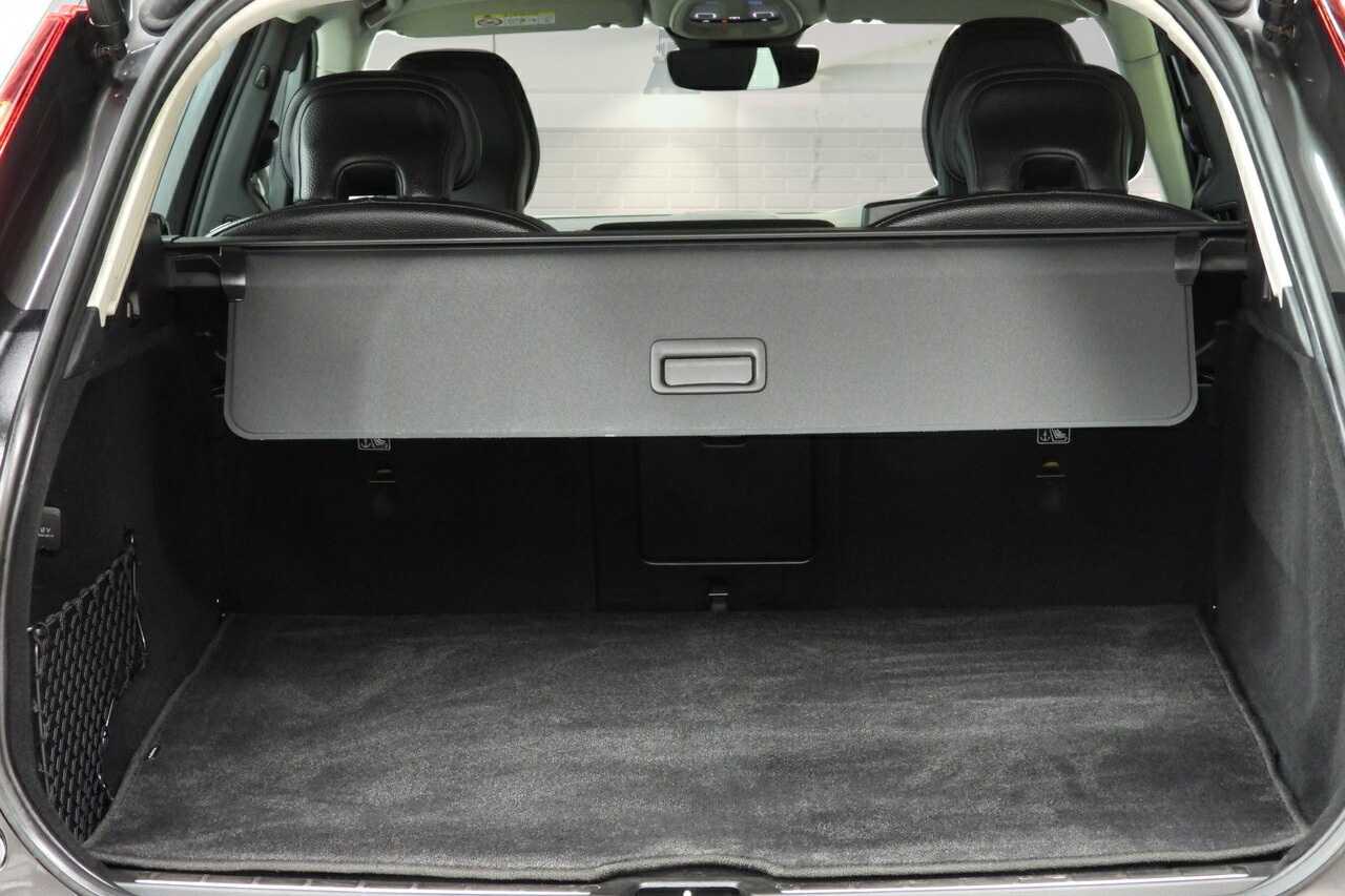 Volvo  XC60 Inscription, B5 mild hybrid