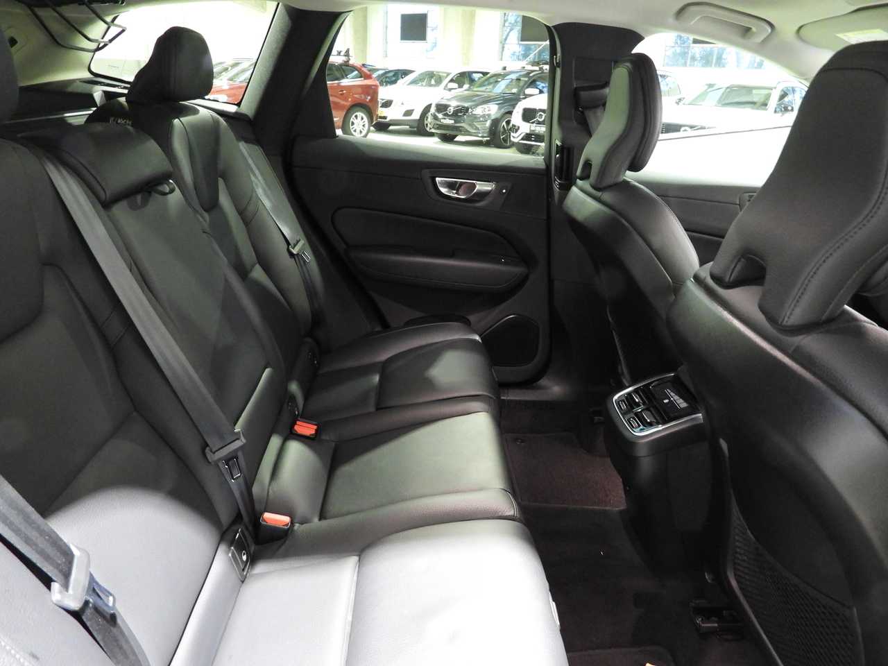 Volvo  XC60 Inscription, B5 mild hybrid