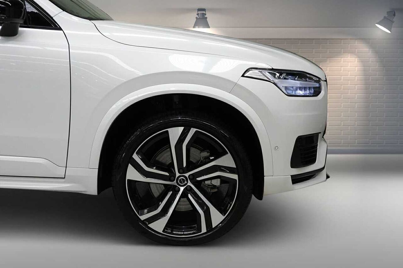 Volvo  L Series MY24 Recharge Ultimate T8 Geartronic AWD Plug-In Hybrid