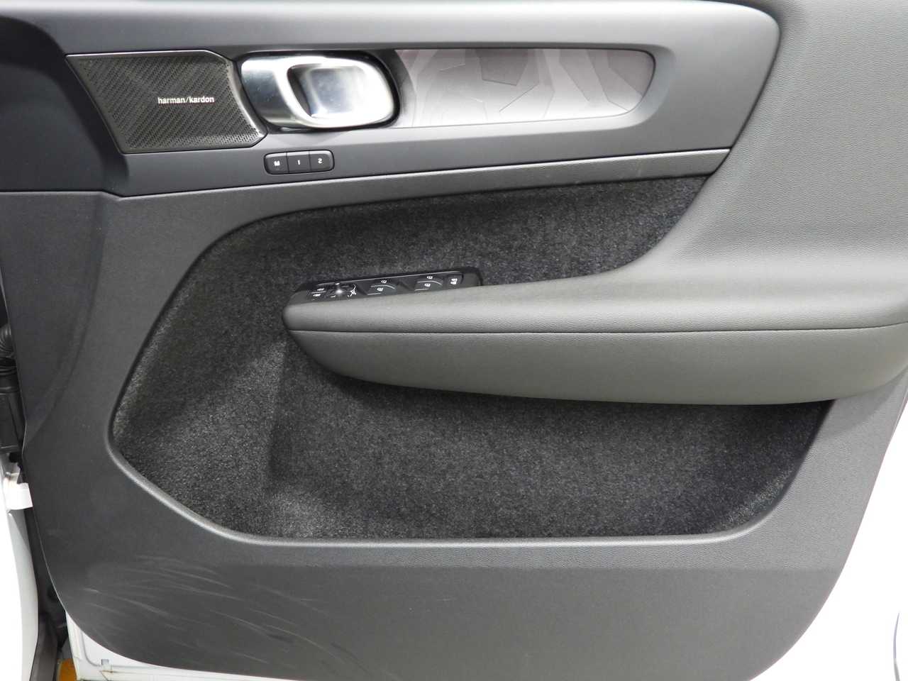 Volvo  XC40 Recharge Ultimate, Twin Motor, Electric