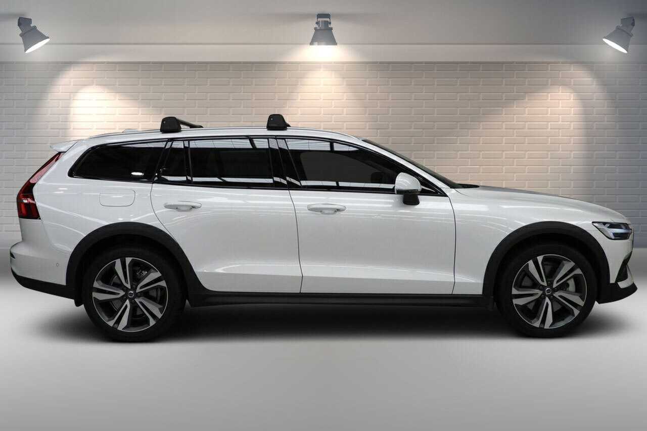 Volvo  Z Series MY25 Ultra B5 Geartronic AWD Bright