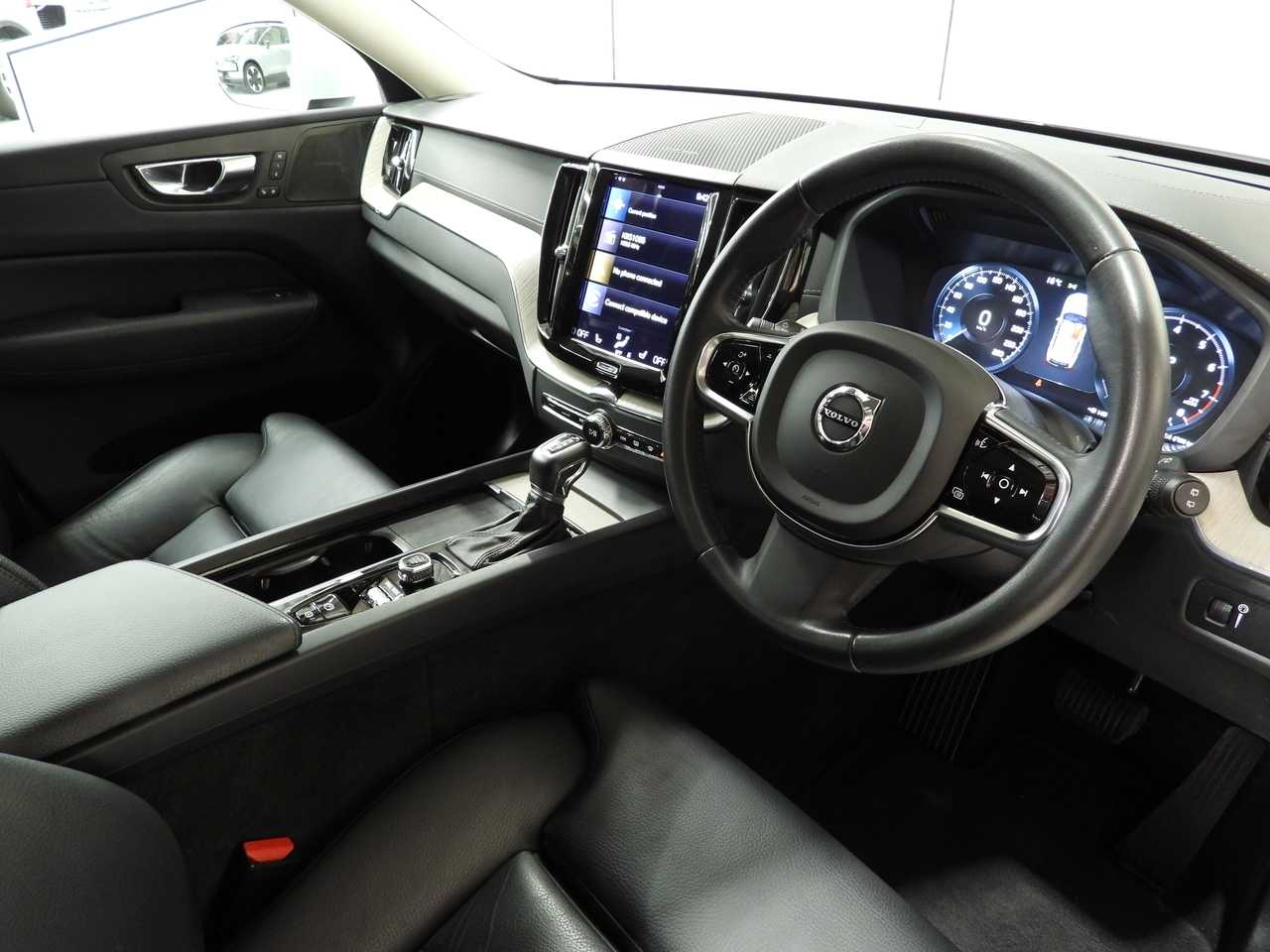 Volvo  XC60 Inscription, T5 AWD (187 kW)