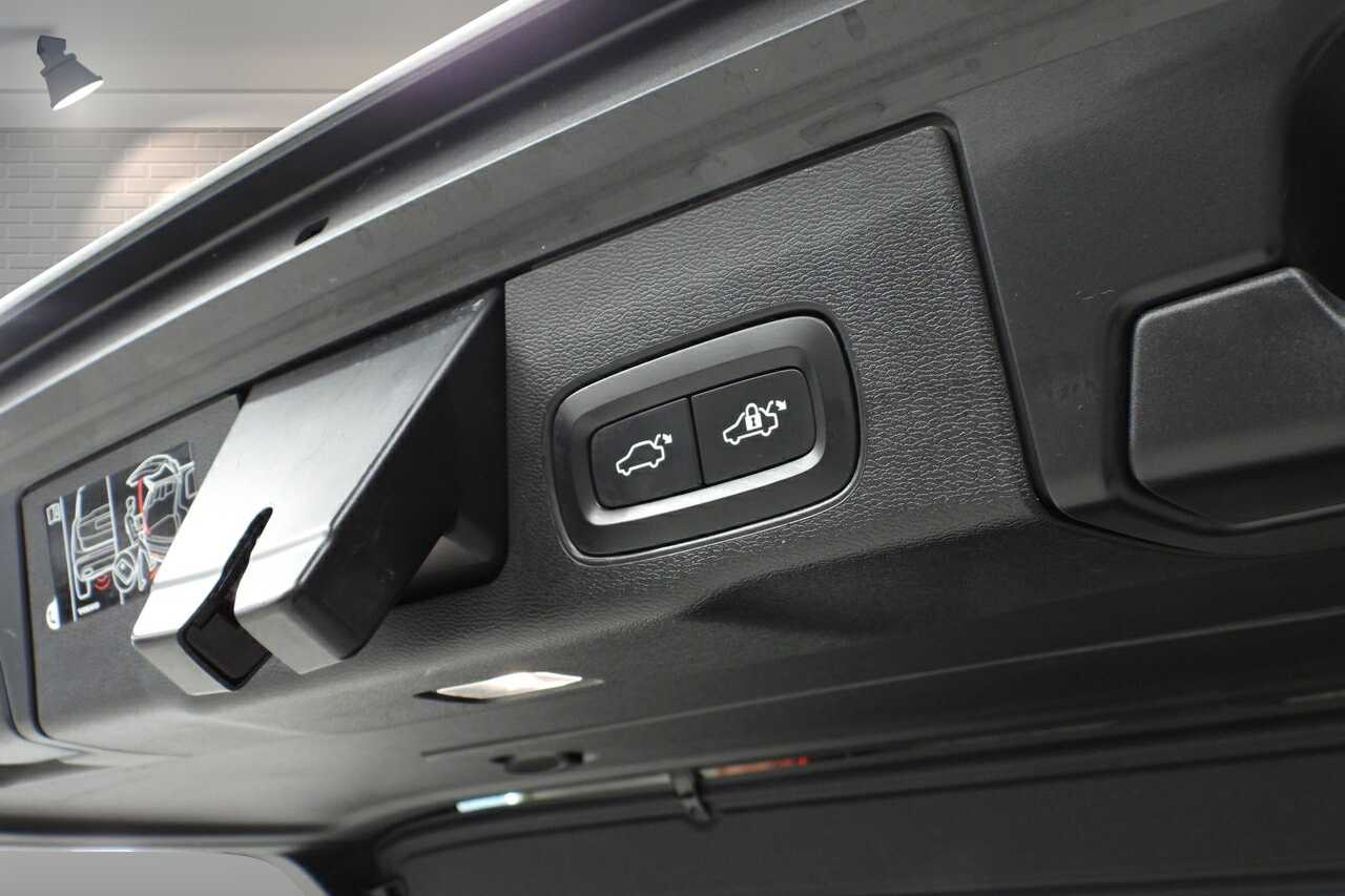 Volvo  XC60 Inscription, T5 AWD (187 kW)