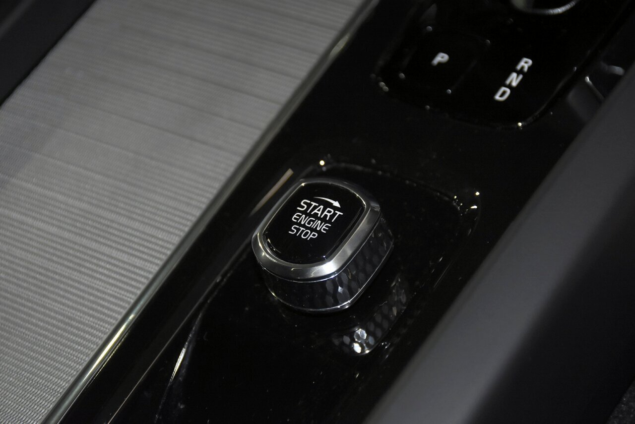 Volvo  XC60 Plus, B5 Mild Hybrid, Petrol