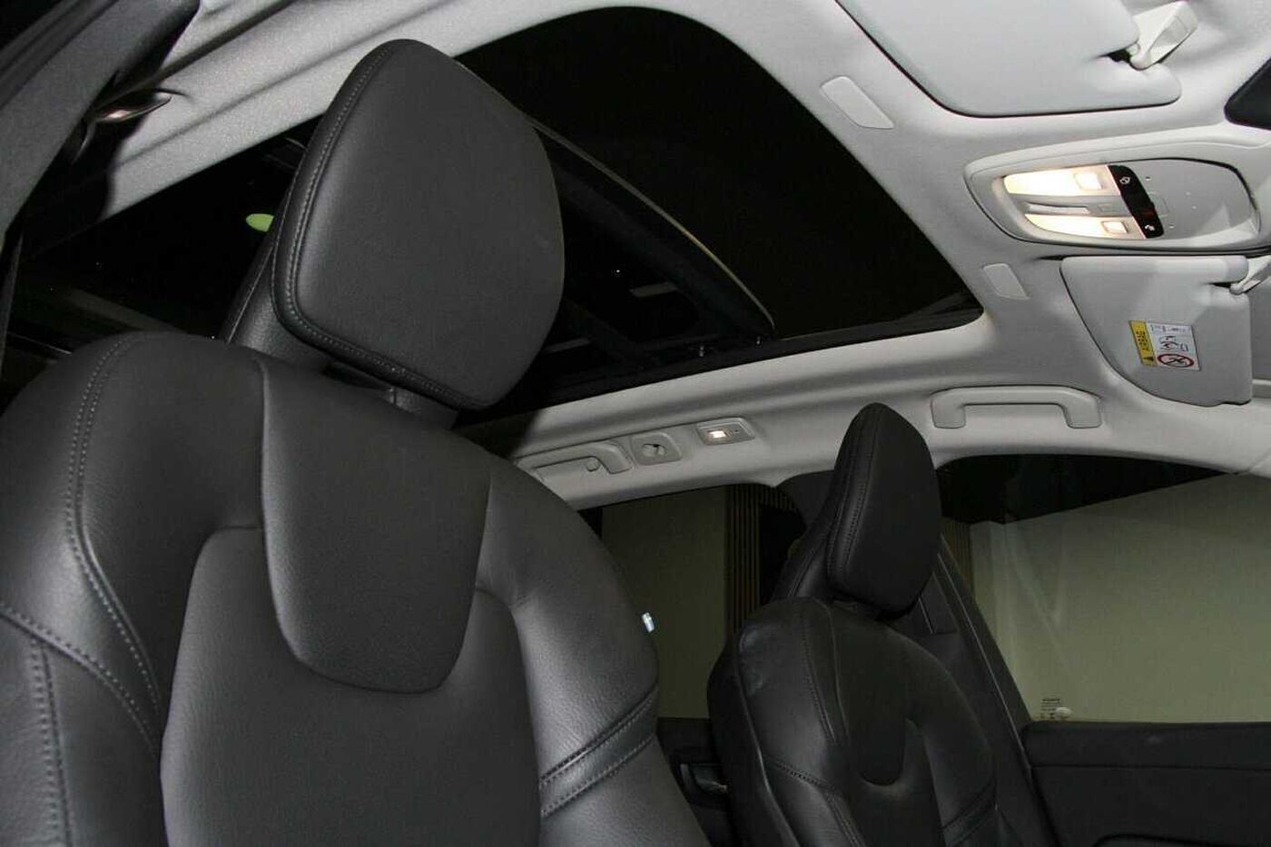 Volvo  XC60 Plus, B5 Mild Hybrid, Petrol