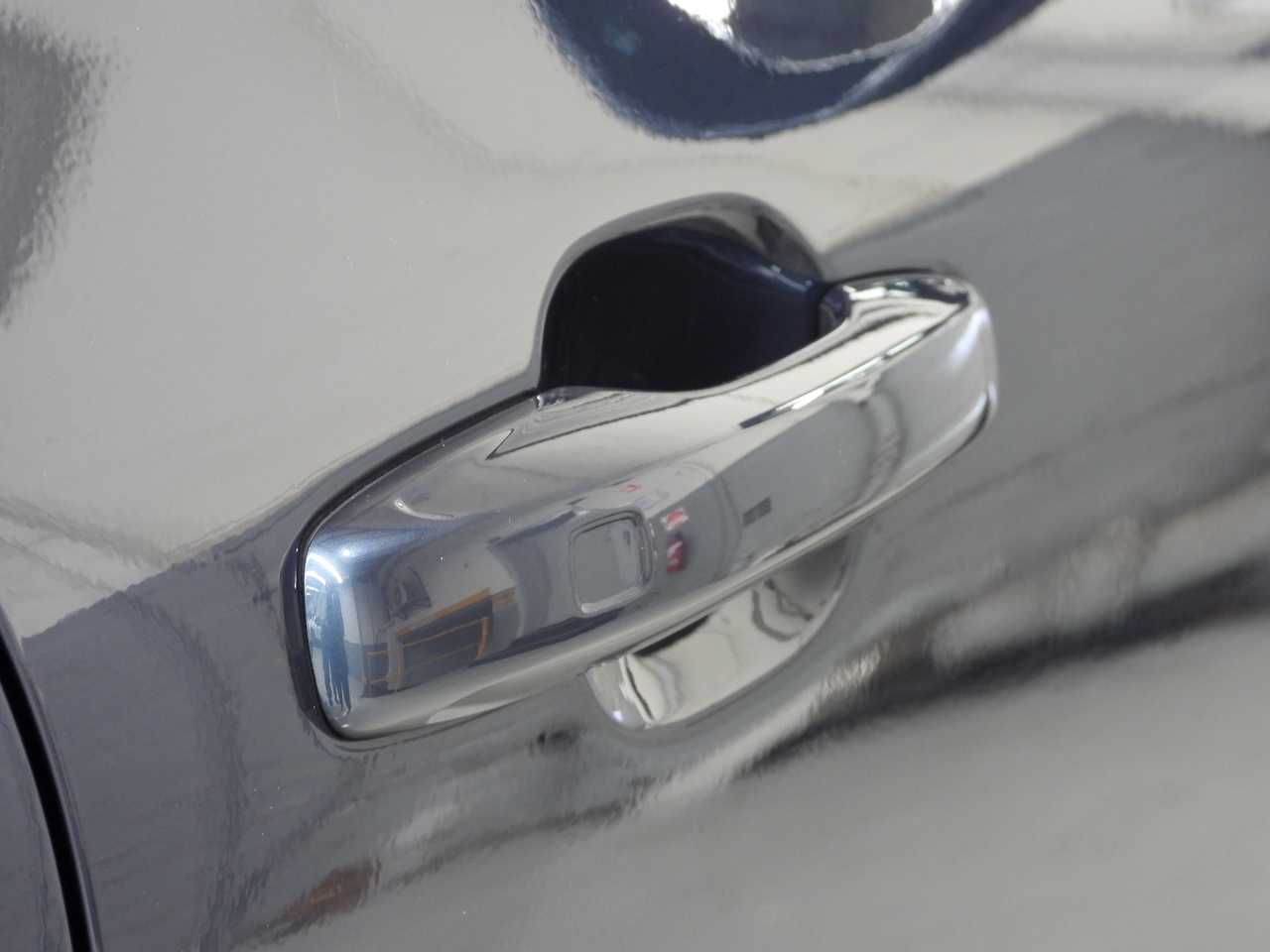 Volvo  XC60 Plus, B5 AWD Mild hybrid, Petrol