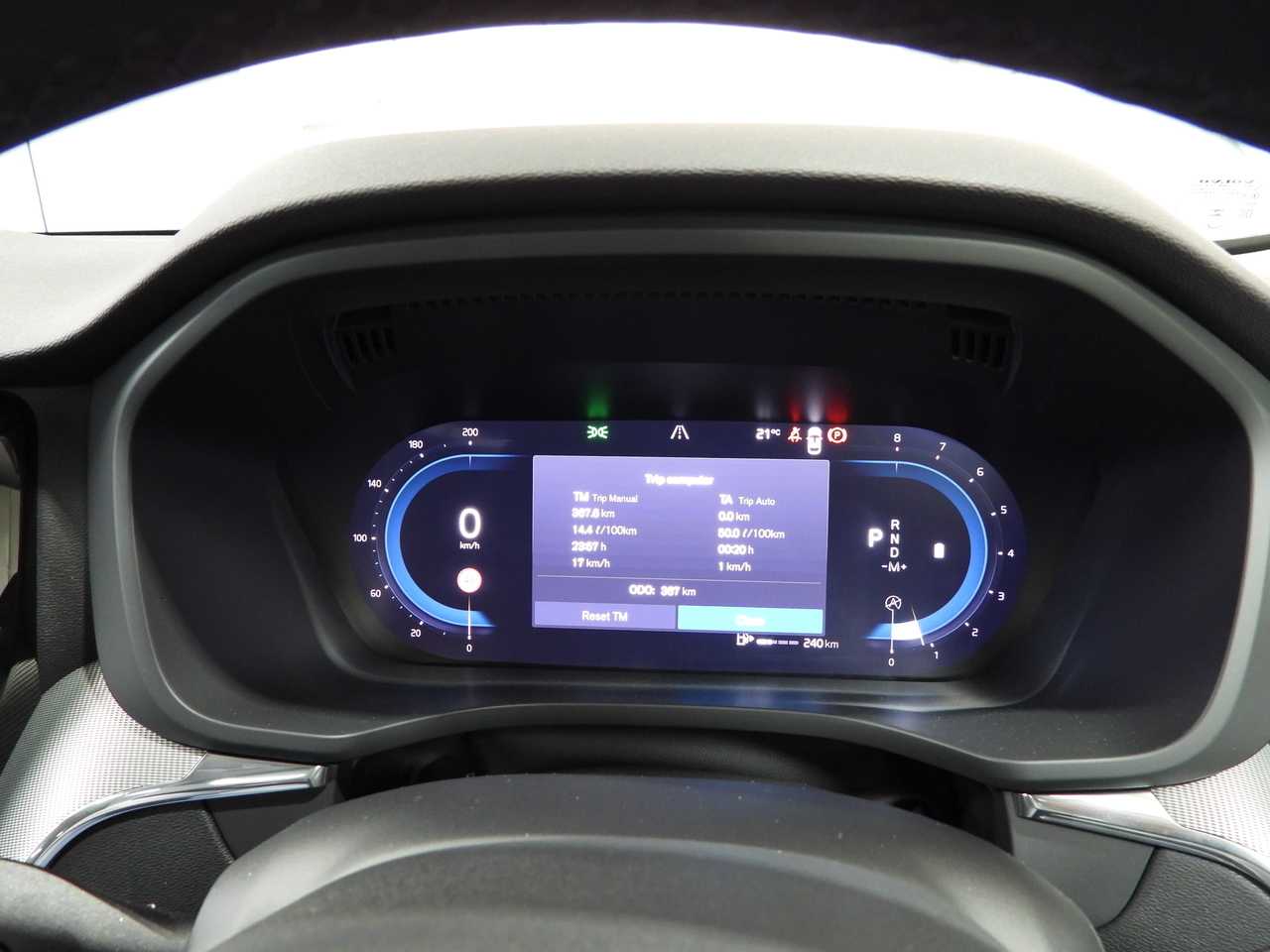 Volvo  XC60 Plus, B5 AWD Mild hybrid, Petrol