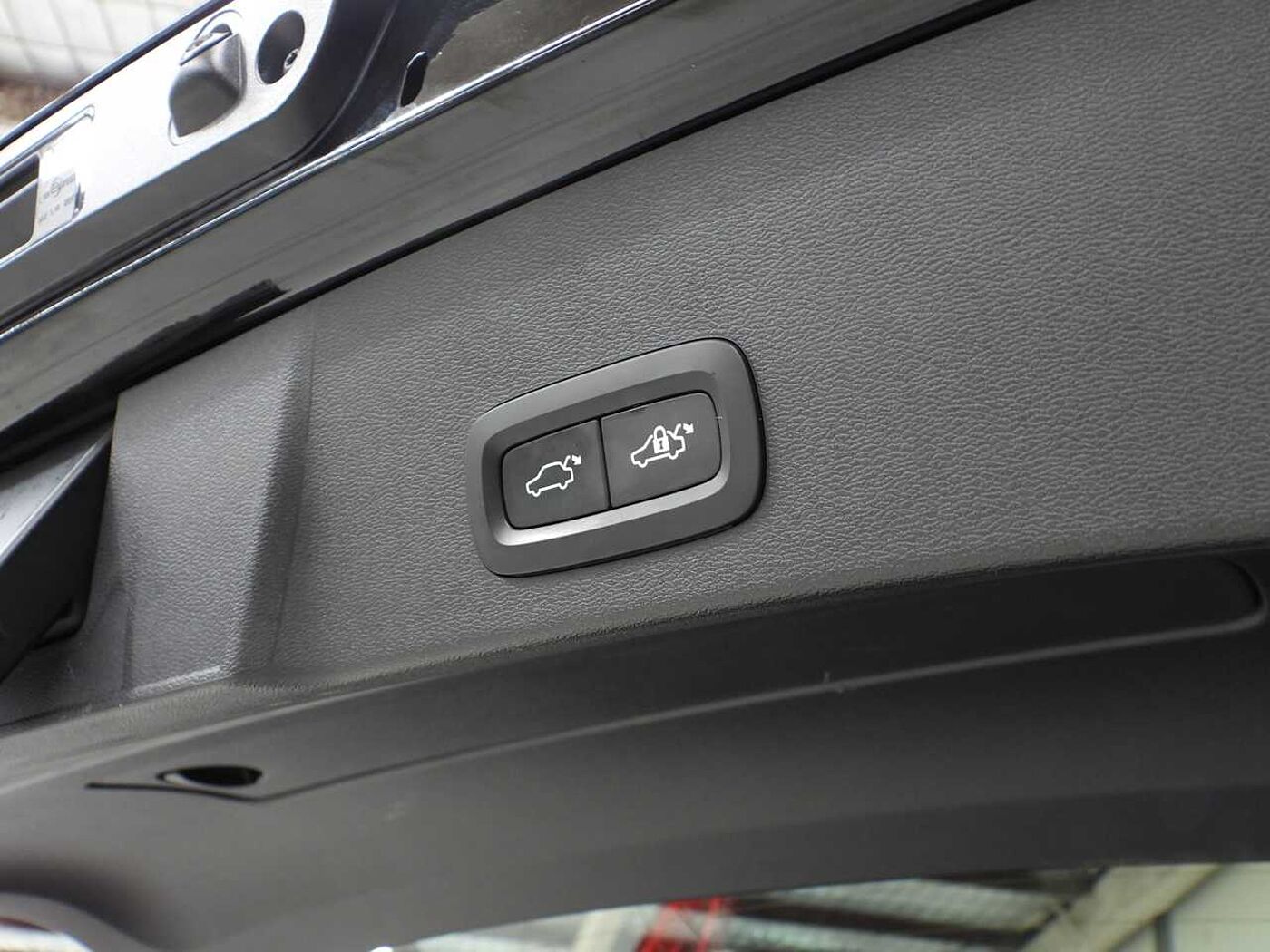 Volvo  XC40 Plus, B4 mild hybrid, Petrol