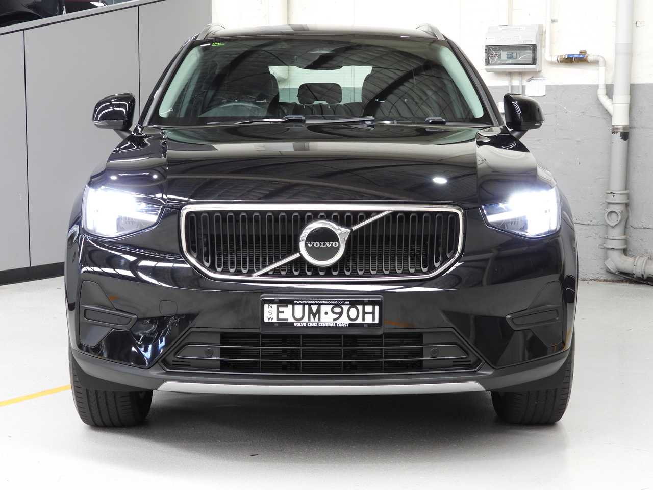 Volvo  XC40 Plus, B4 mild hybrid, Petrol