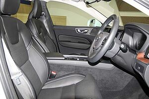 Volvo  XC60 Ultimate, B5 Mild Hybrid, Petrol, Bright