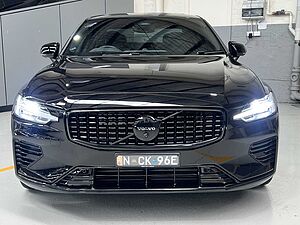 Volvo  Z Series MY24 Recharge T8 Geartronic AWD Black Edition