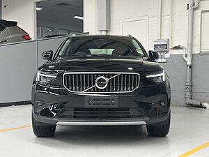 Volvo  XZ MY23 Ultimate B4 AWD Bright