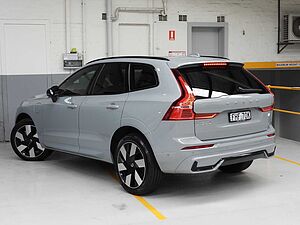 Volvo  UZ MY24 Recharge Plus T8 AWD Plug-In Hybrid