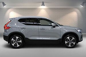 Volvo  XC40 Plus, B4 Mild hybrid, Petrol