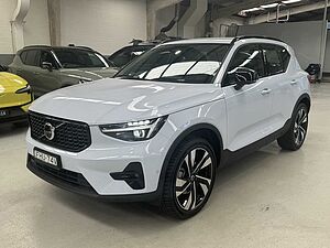 Volvo  XC40 Ultimate, B4 AWD Mild hybrid, Petrol, Dark