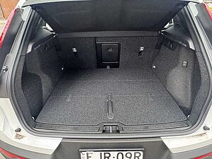 Volvo  XZ MY25 Plus B4 Special Edition