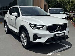 Volvo  XC40 Plus, B4 Mild hybrid, Petrol