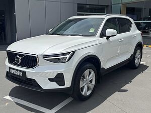 Volvo  XC40 Plus, B4 Mild hybrid, Petrol