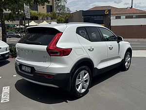 Volvo  XC40 Plus, B4 Mild hybrid, Petrol