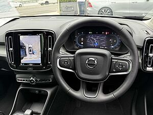 Volvo  XC40 Plus, B4 Mild hybrid, Petrol