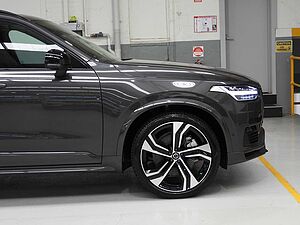 Volvo  XC90 Recharge Ultimate, T8 AWD Plug-in hybrid, Electric/Petrol, Dark, 7 Seats