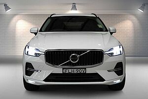 Volvo  XC60 Plus, B5 AWD Mild hybrid, Petrol