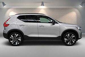 Volvo  XC40 Ultimate, B4 AWD Mild hybrid, Petrol, Dark