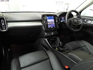 Volvo  XC40 Plus, B4 Mild hybrid, Petrol