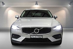 Volvo  Z Series MY24 Ultimate B5 Geartronic AWD Bright