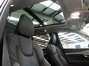 Volvo  XC90 Recharge Ultimate, T8 AWD Plug-in hybrid, Electric/Petrol, Dark, 7 Seats