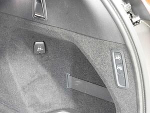 Volvo  XC90 Recharge Ultimate, T8 AWD Plug-in hybrid, Electric/Petrol, Dark, 7 Seats