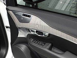 Volvo  XC90 Recharge Ultimate, T8 AWD Plug-in hybrid, Electric/Petrol, Dark, 7 Seats
