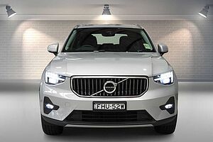 Volvo  XC40 Ultimate, B4 AWD Mild hybrid, Petrol, Bright