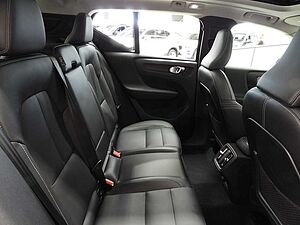 Volvo  XC40 Ultimate, B4 AWD Mild hybrid, Petrol, Bright